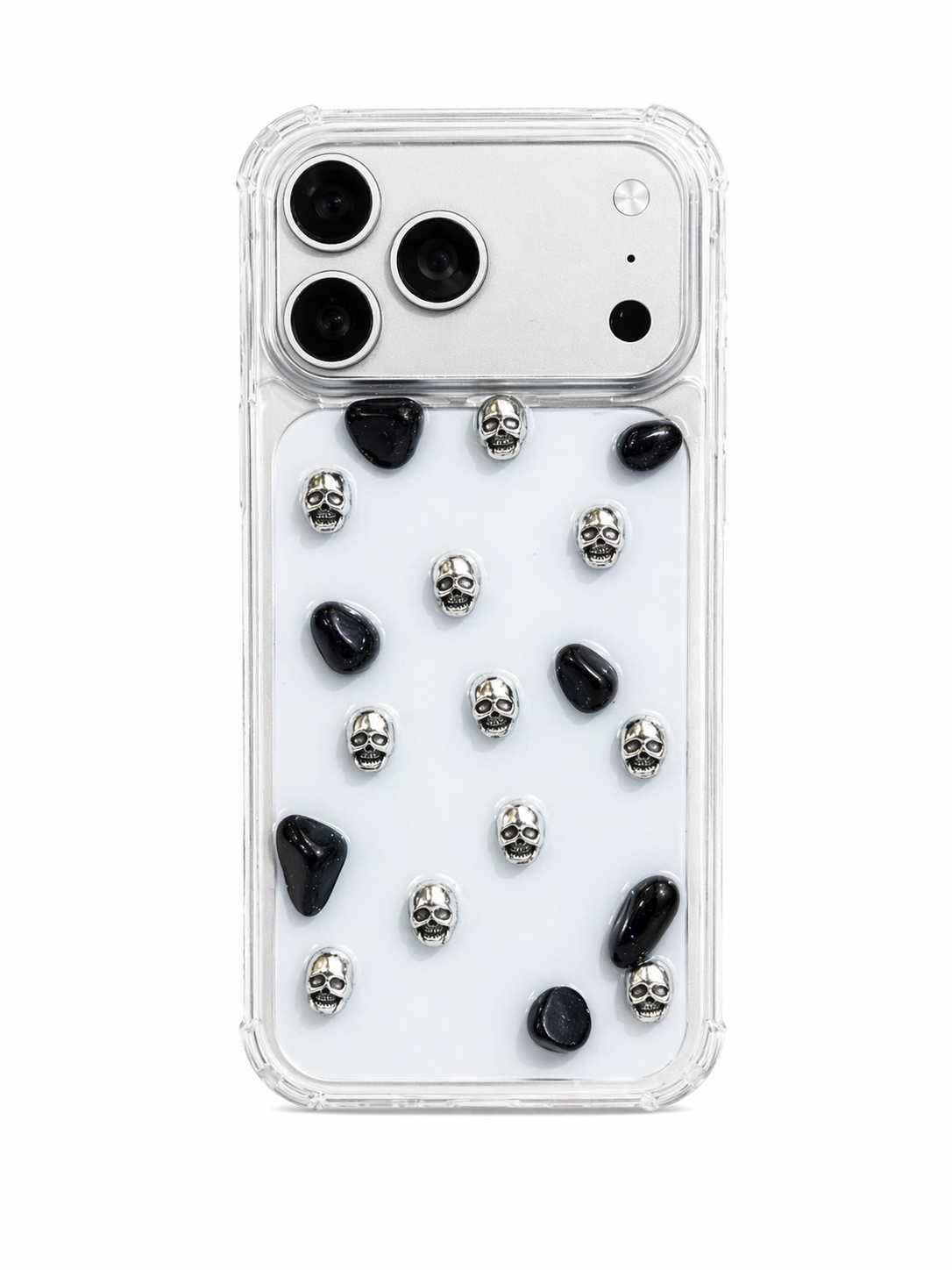 Funda Relieve 3D Calaveras Metálicas y Piedras para iPhone 17 Pro Max